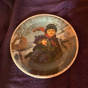 Knowles collectible vintage China plate